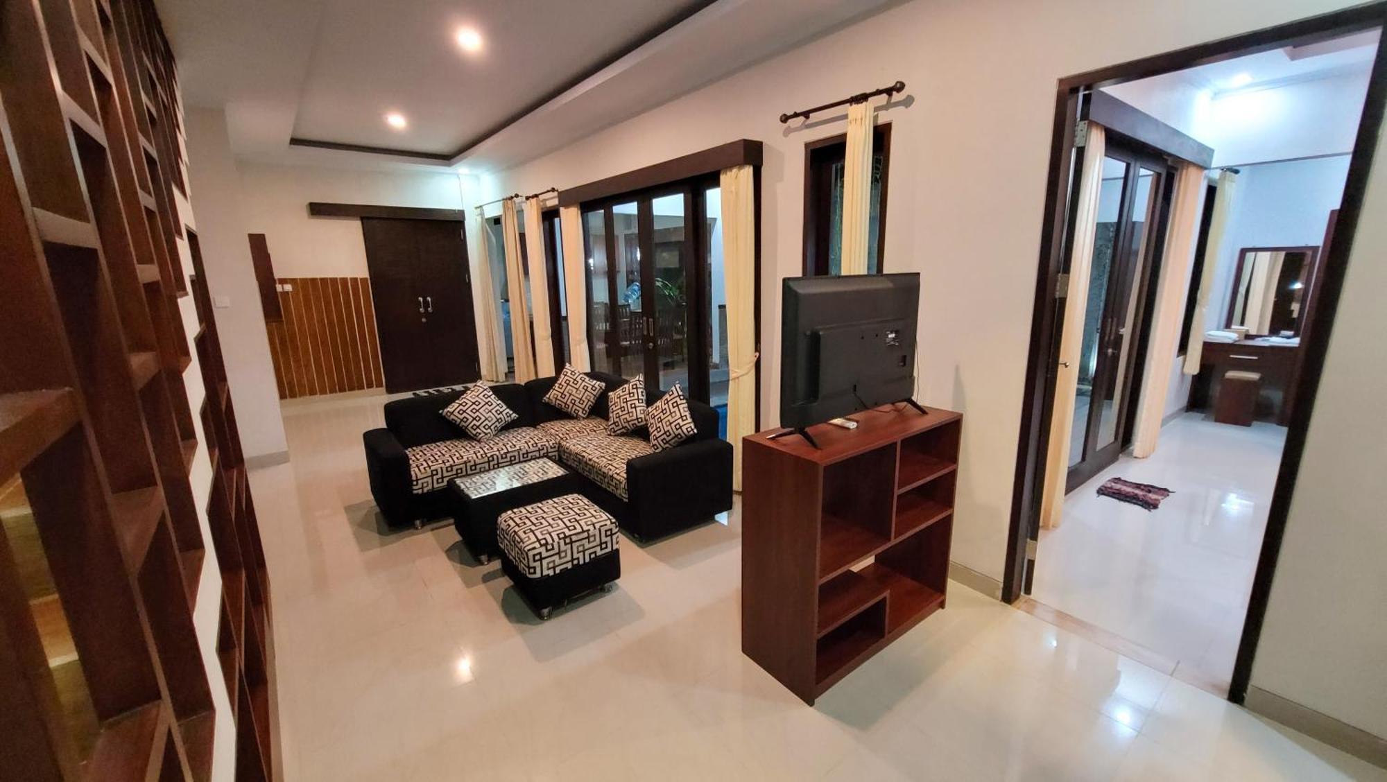 Ramantika Sunset Bay Villa Nusa Dua  Buitenkant foto