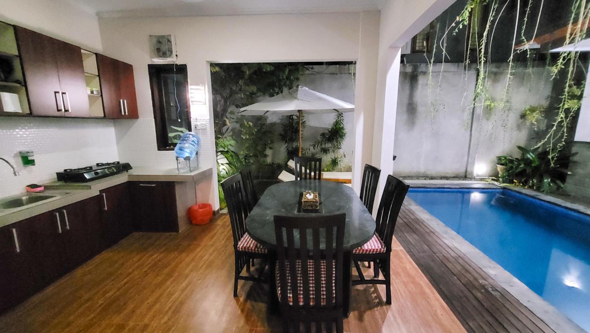 Ramantika Sunset Bay Villa Nusa Dua  Buitenkant foto