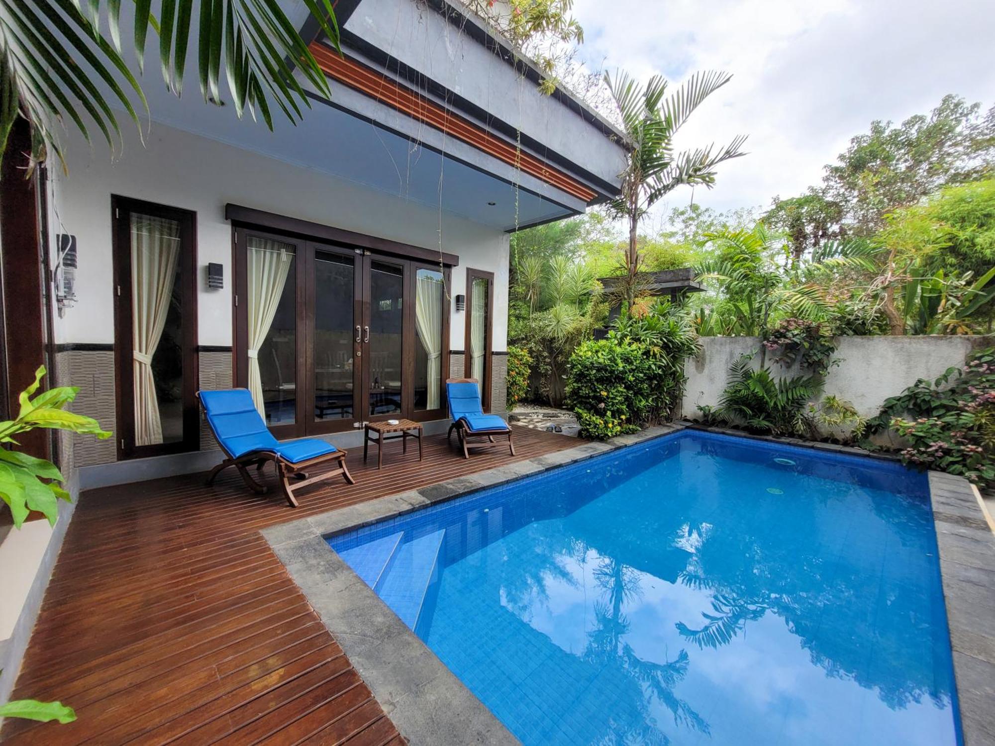 Ramantika Sunset Bay Villa Nusa Dua  Buitenkant foto